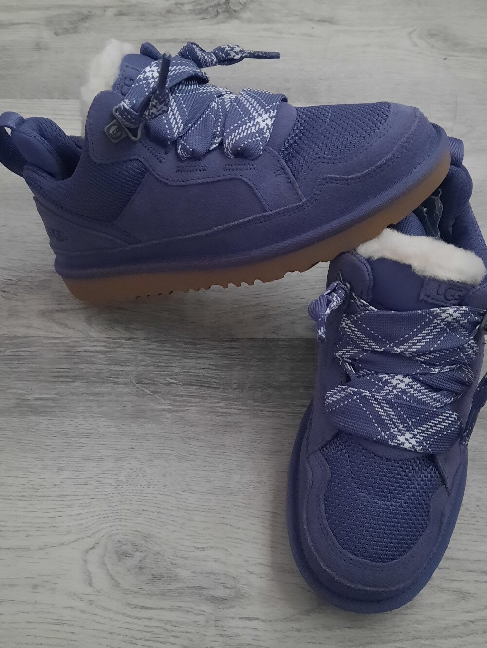 UGG Lowmel Girls Shoes